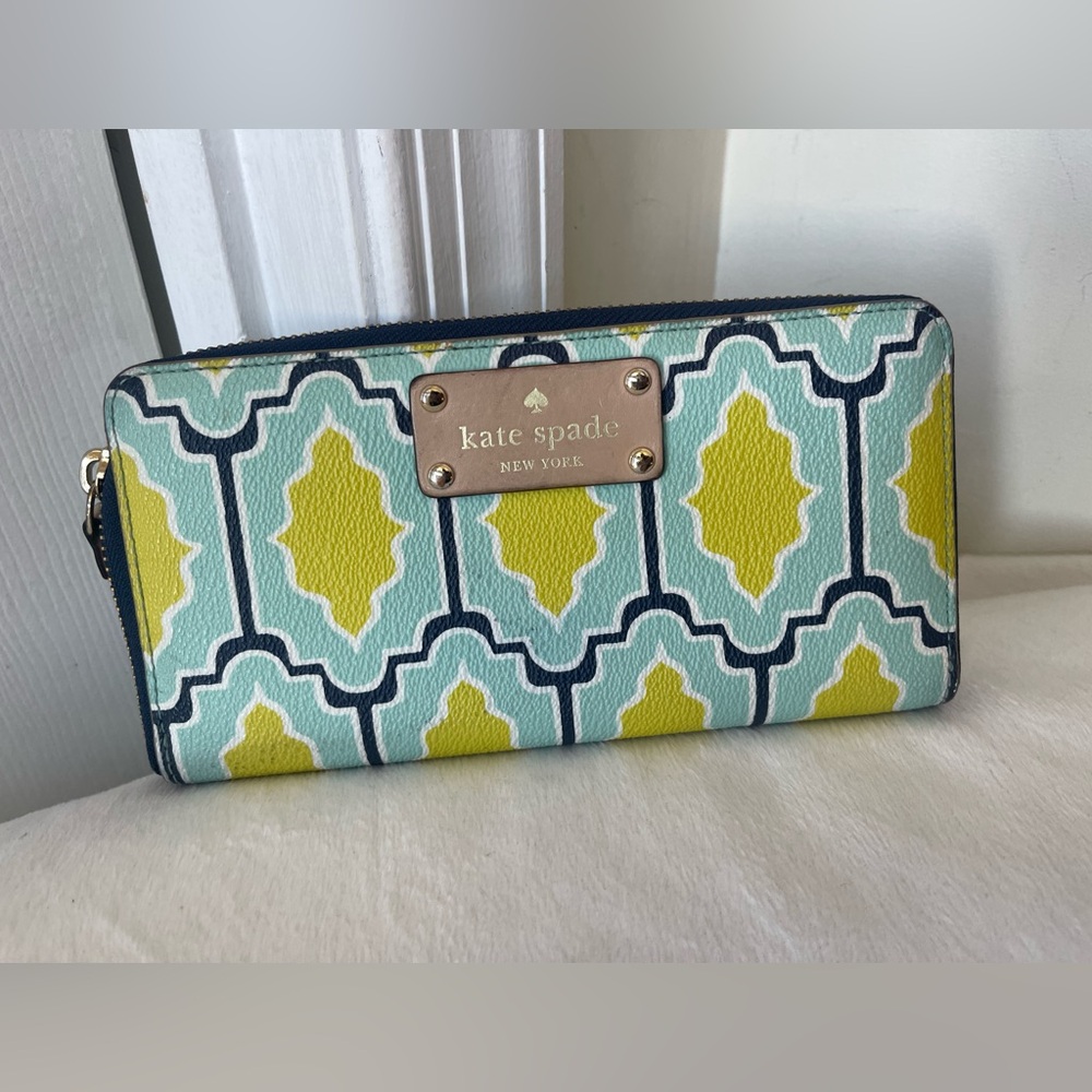 Kate Spade Multicolor Patterned Wallet EUC - Picture 8 of 10